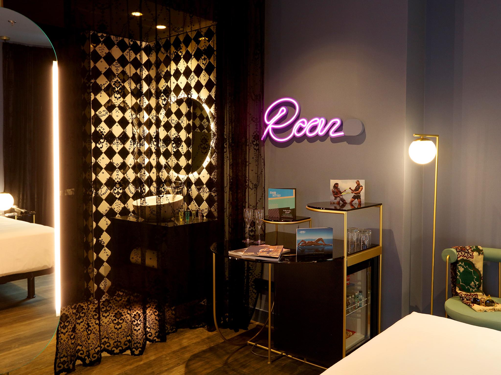 Axel Hotel Madrid - Adults Only Esterno foto