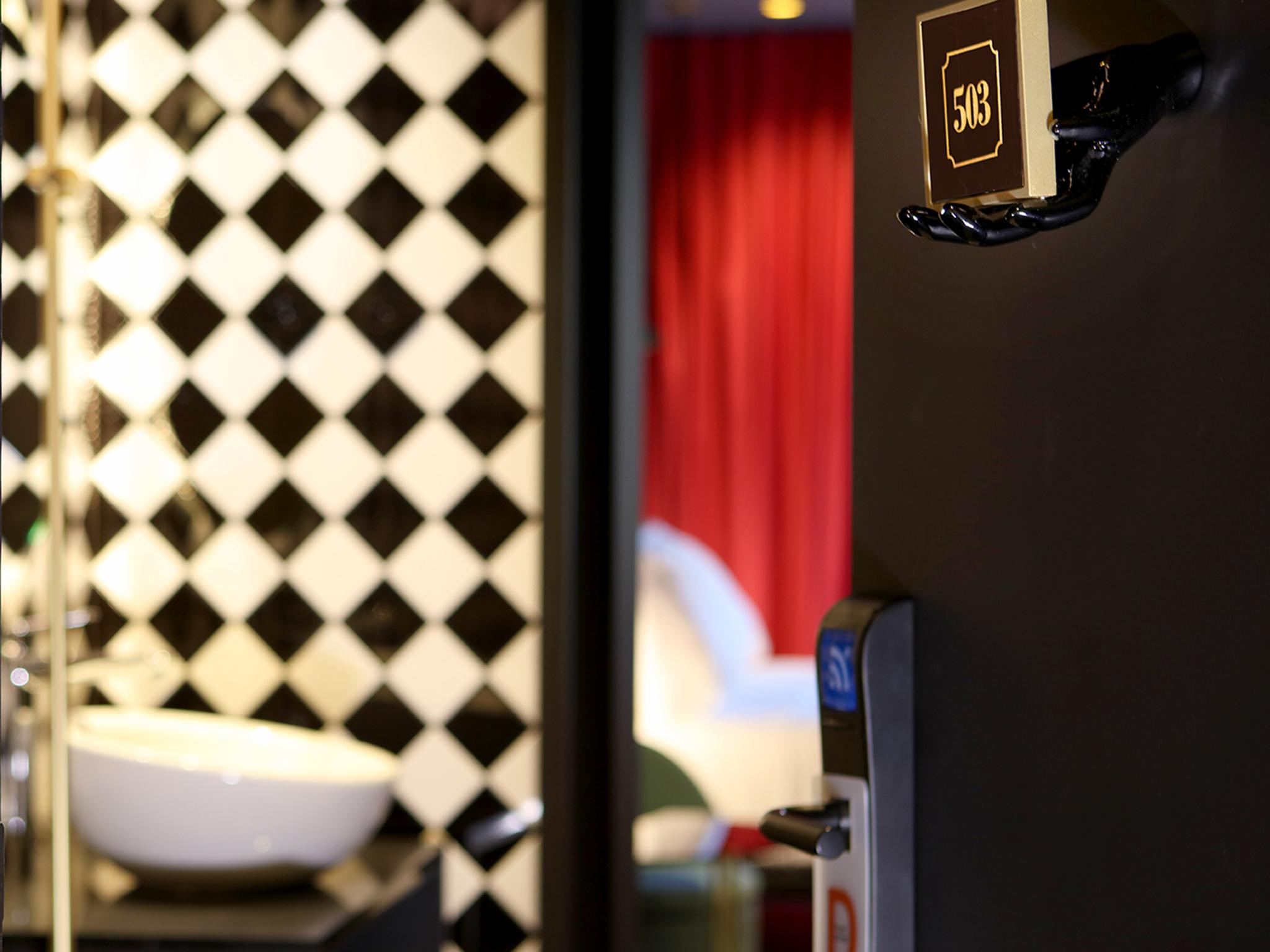 Axel Hotel Madrid - Adults Only Esterno foto