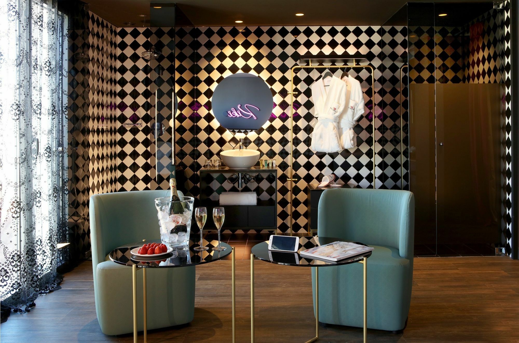 Axel Hotel Madrid - Adults Only Esterno foto